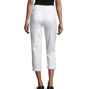 NWOT🌸Liz Claiborne Classic Straight Leg Capri